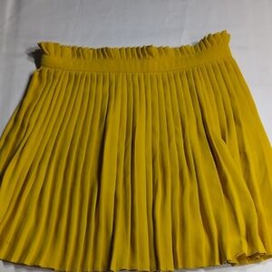 YA-ONG-E Yellow Pleated Women's Skirt Size Medium